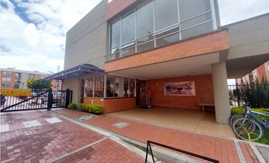 Vendo Apartamento en El Rosal, Fiorento, Cundinamarca