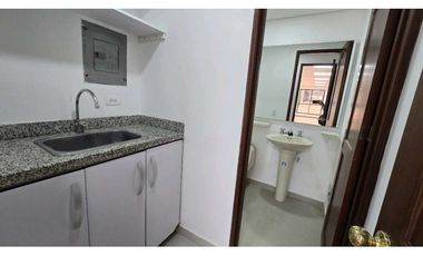 ARRIENDO OFICINA EXTERIOR 48,45mtd   PARQUE 93  CHICO