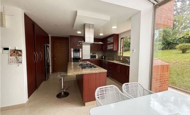 Venta en  casa cerros de yerbabuena
