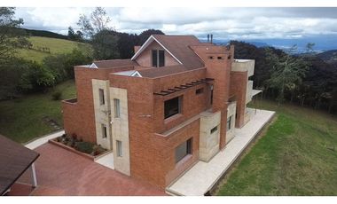 Venta en  casa cerros de yerbabuena