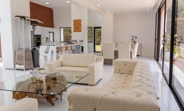 Casa Amoblada en Arriendo en Medellín Alto Palmas