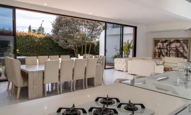 Casa Amoblada en Arriendo en Medellín Alto Palmas