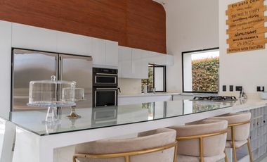 Casa Amoblada en Arriendo en Medellín Alto Palmas