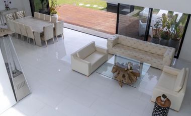 Casa Amoblada en Arriendo en Medellín Alto Palmas