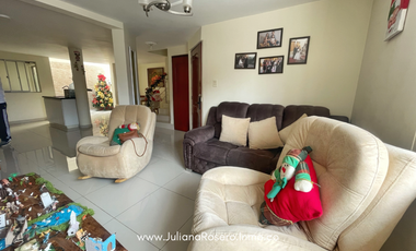 VENDO CASA REMODELADA EN PONTEVEDRA