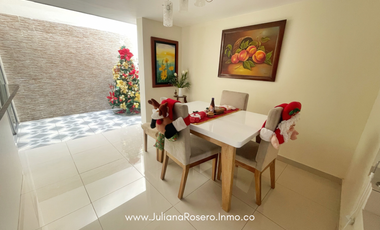 VENDO CASA REMODELADA EN PONTEVEDRA