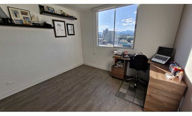 Rento apartamento en Parques de Fontanar, con hermosa vista.
