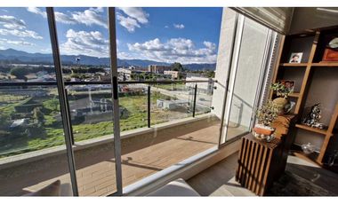 Rento apartamento en Parques de Fontanar, con hermosa vista.