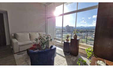 Rento apartamento en Parques de Fontanar, con hermosa vista.