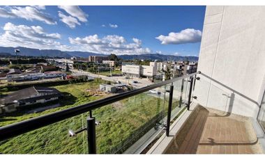 Rento apartamento en Parques de Fontanar, con hermosa vista.