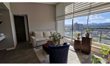 Rento apartamento en Parques de Fontanar, con hermosa vista.
