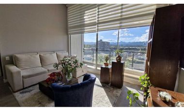 Rento apartamento en Parques de Fontanar, con hermosa vista.