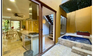 Increíble apartamento dúplex amoblado en el centro histórico