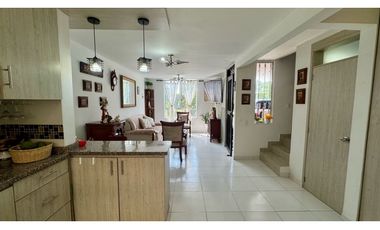 Casa esquinera en venta - Conjunto Rincón de Las Flores Palmira Valle
