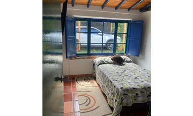 Casa finca con excelente ubicacion en Santa Elena