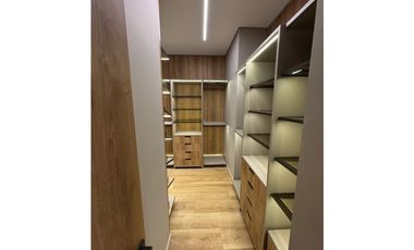 Apartamento Acabados de Lujo