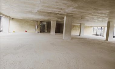 ARRIENDO OFICINA 700 M2