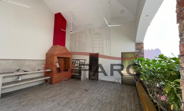 Casa Amueblada de 4 Recamaras en Renta