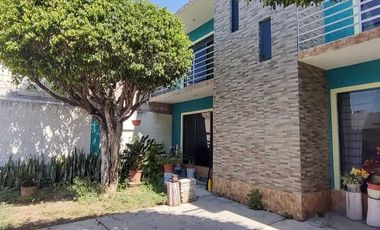 CASA SOLA PRECIO DE OPORTUNIDAD EN EL CENTRO DE YAUTEPEC, MORELOS.