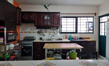 CASA SOLA PRECIO DE OPORTUNIDAD EN EL CENTRO DE YAUTEPEC, MORELOS.