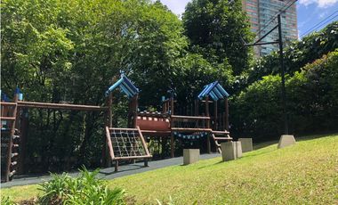 Apartamento en venta en El Poblado, Medellín.