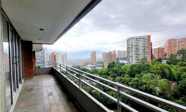 Apartamento en venta en El Poblado, Medellín.