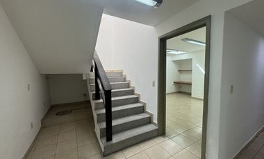 OFICINA EN RENTA ARCOS VALLARTA GUADALAJARA