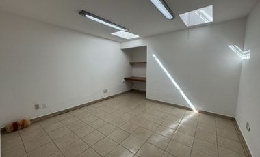 OFICINA EN RENTA ARCOS VALLARTA GUADALAJARA