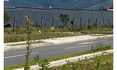 Lote bifamiliar en venta en El Carmen de Viboral