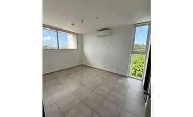 BRISAS DEL GOLF / PH HACIENDA GOLF / 87m / 2 HABITACIO / 2 PARKIN