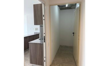 BRISAS DEL GOLF / PH HACIENDA GOLF / 87m / 2 HABITACIO / 2 PARKIN