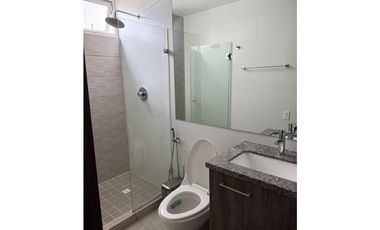 BRISAS DEL GOLF / PH HACIENDA GOLF / 87m / 2 HABITACIO / 2 PARKIN