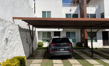 SE VENDE CASA EN CONDOMINIO. FRACC. LOMAS TRUJILLO, TEMIXCO, MOR.