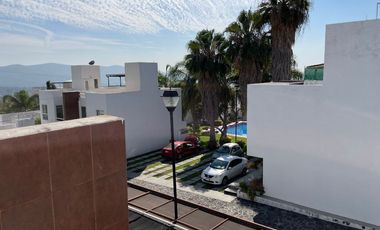 SE VENDE CASA EN CONDOMINIO. FRACC. LOMAS TRUJILLO, TEMIXCO, MOR.