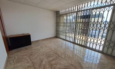 Venta de villa en sitio seguro en Alborada Sexta Etapa