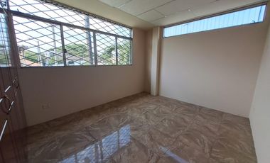 Venta de villa en sitio seguro en Alborada Sexta Etapa