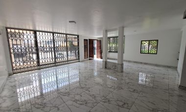 Venta de villa en sitio seguro en Alborada Sexta Etapa