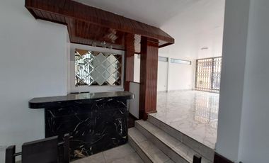 Venta de villa en sitio seguro en Alborada Sexta Etapa