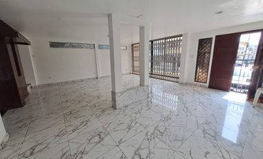 Venta de villa en sitio seguro en Alborada Sexta Etapa