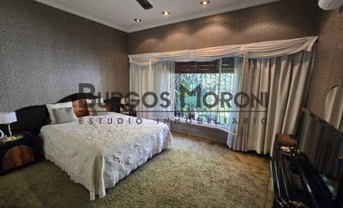 Casa en alquiler en Ramos Mejia Sur