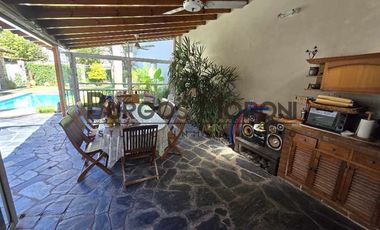 Casa en alquiler en Ramos Mejia Sur