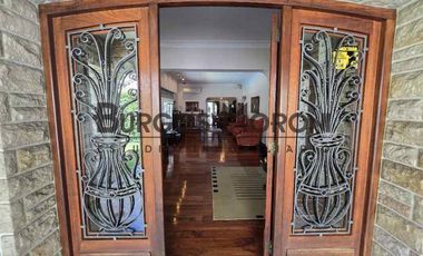Casa en alquiler en Ramos Mejia Sur