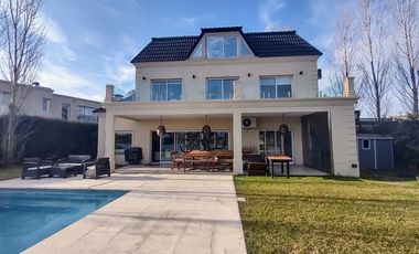 ALQUILER DE CASA EN Tigre