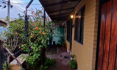 Casa en Arriendo en Pje Domeyko/ Av, Presidente Balmaceda