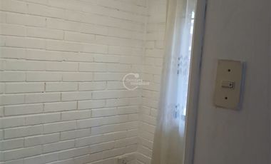 Casa en Arriendo en Pje Domeyko/ Av, Presidente Balmaceda