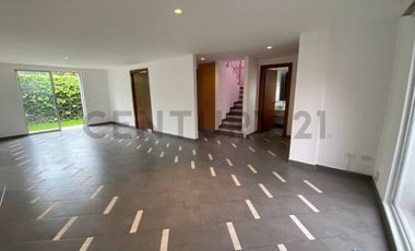 Casa en Renta de 3 dormitorios en conjunto privado Sector La Viña