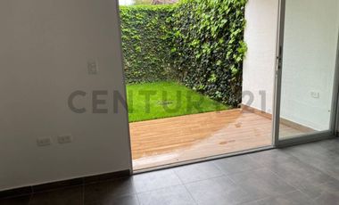 Casa en Renta de 3 dormitorios en conjunto privado Sector La Viña