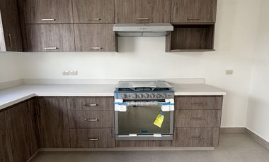 CASA EN VENTA EN SANTUARIO CUMBRES