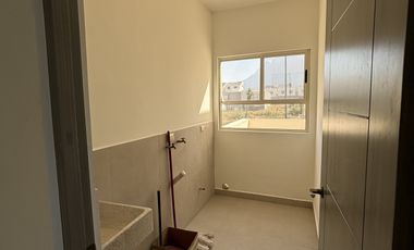 CASA EN VENTA EN SANTUARIO CUMBRES