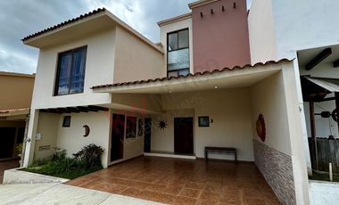 Casa en VENTA AMUEBLADA en RESIDENCIAL HERRADURA, San Cristobal de las casas.